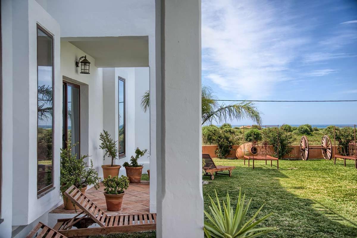 Apartamentos Turisticos Bahia De Trafalgar Zahora Luaran gambar