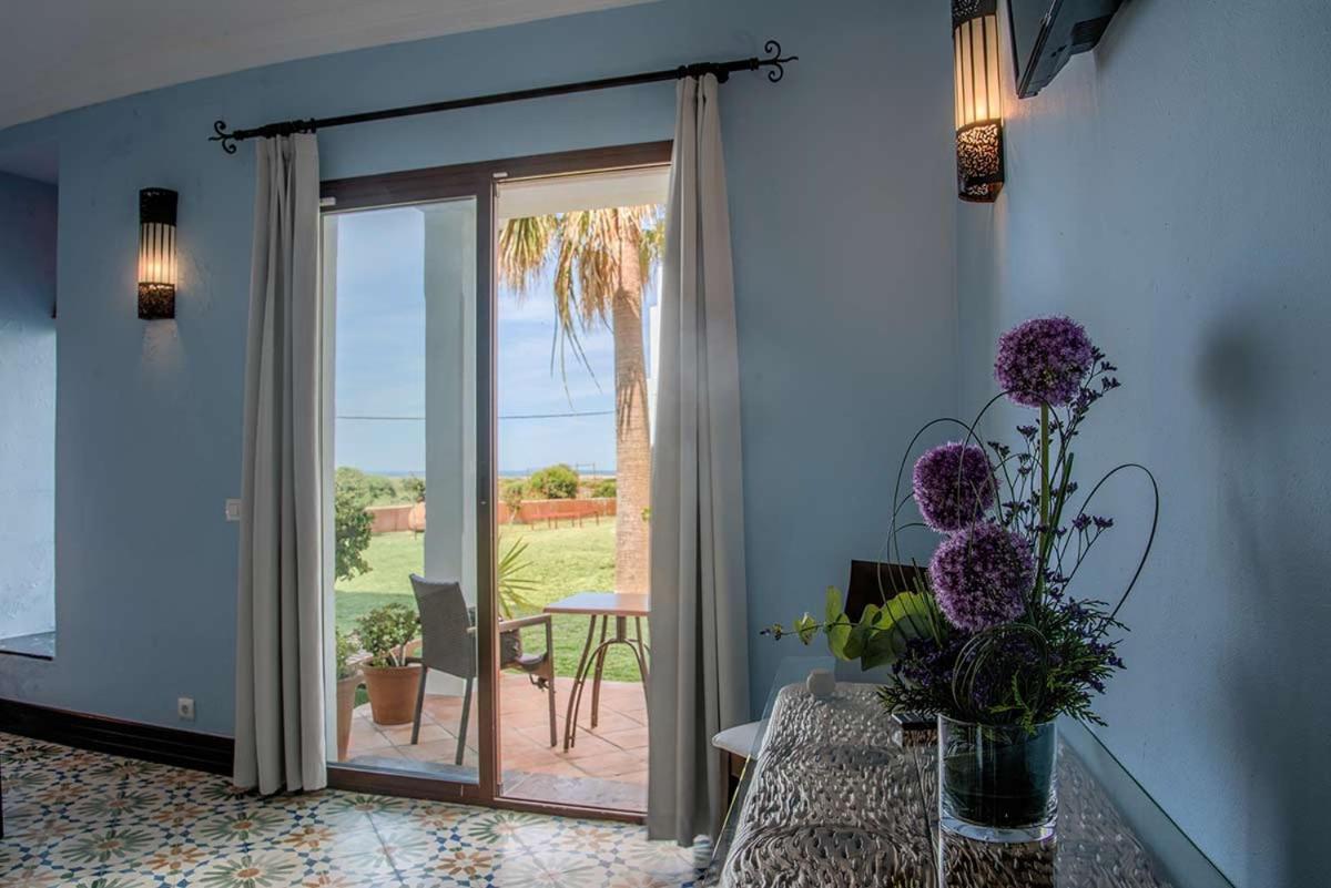 Apartamentos Turisticos Bahia De Trafalgar Zahora Luaran gambar